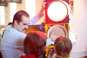Volunteers explain science at engineering expo