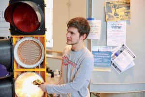 Volunteers explain science at engineering expo